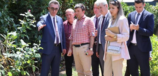 Başkan Mutlu: Makamda oturarak değil, halkımızın arasına katılarak çalışıyoruz.