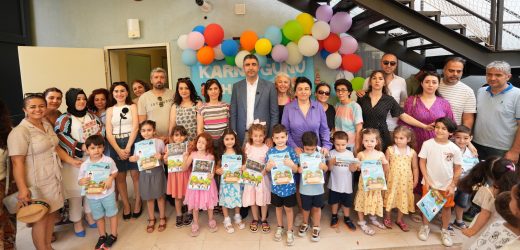 Başkan Gökhan Yüksel, Öğrencilerin Karne Sevincine Ortak Oldu