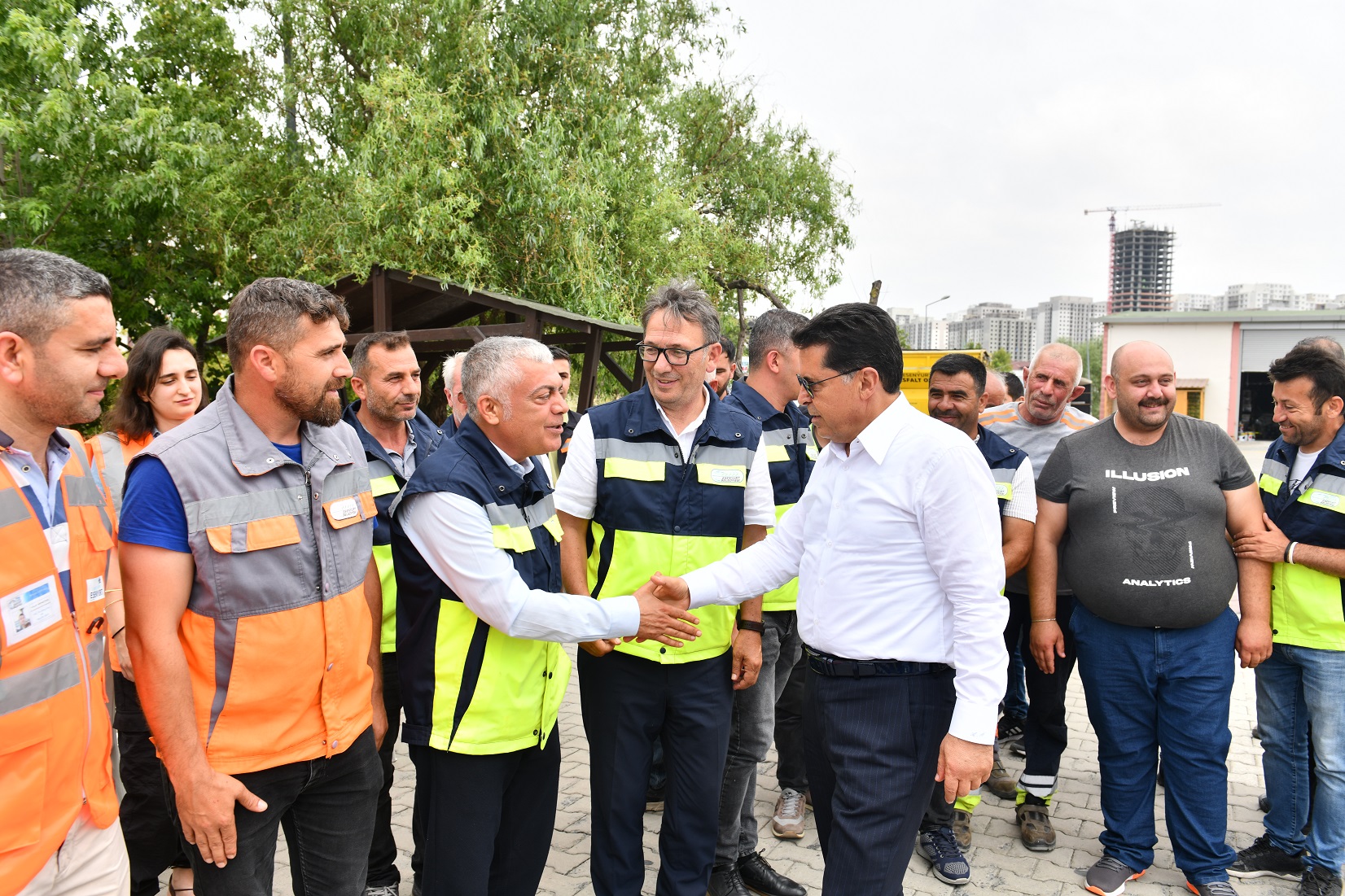 Başkan Özer: Bu bayram ülkemize demokrasi, barış ve kardeşlik getirsin