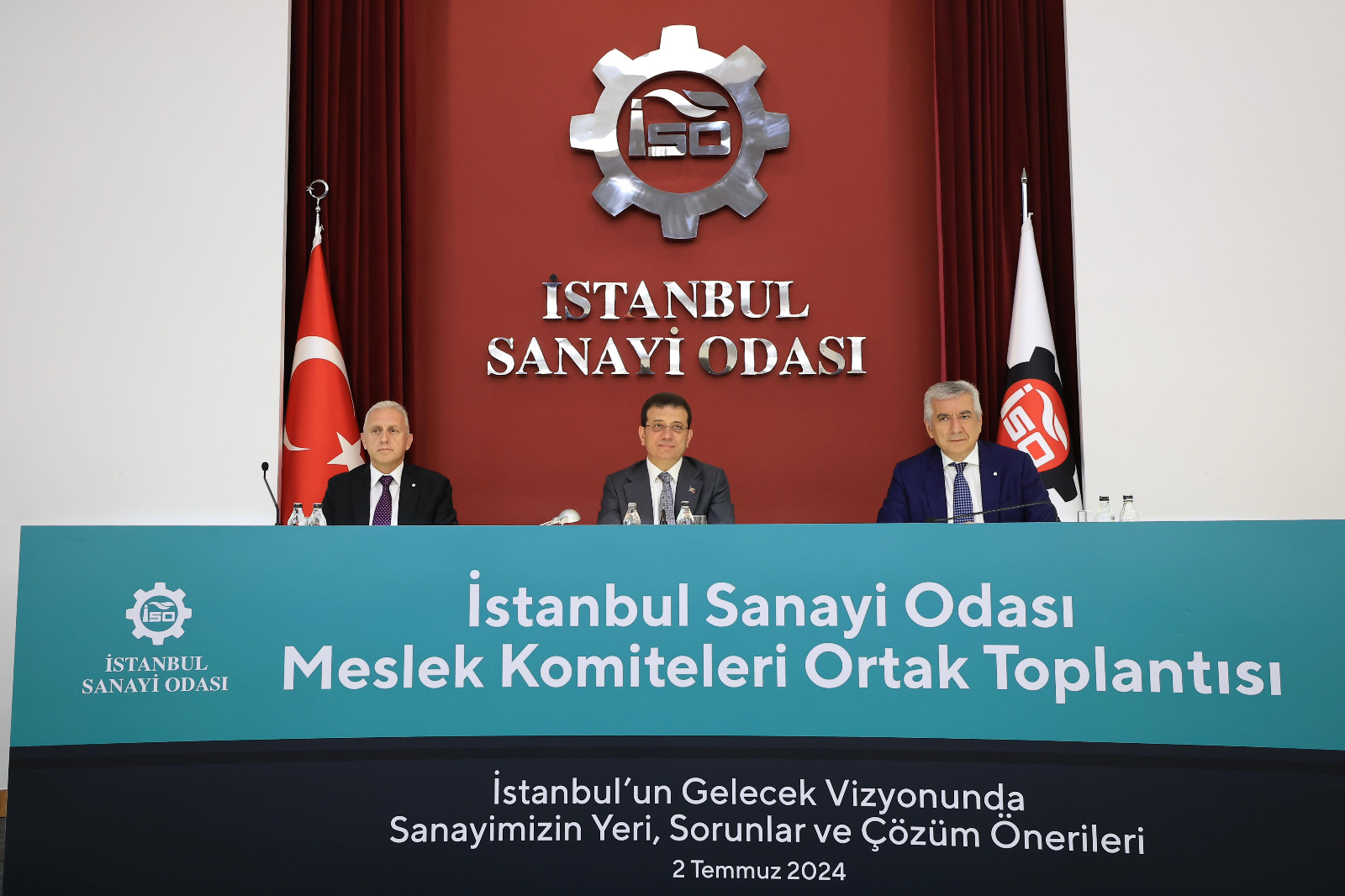 İMAMOĞLU: İSO TOPLANTISINDA KONUŞTU İSTANBUL’A İHANET PROJELERİNİ ENGELLEYEMEZSEK, TARİHTE KÖTÜ ANILIRIZ