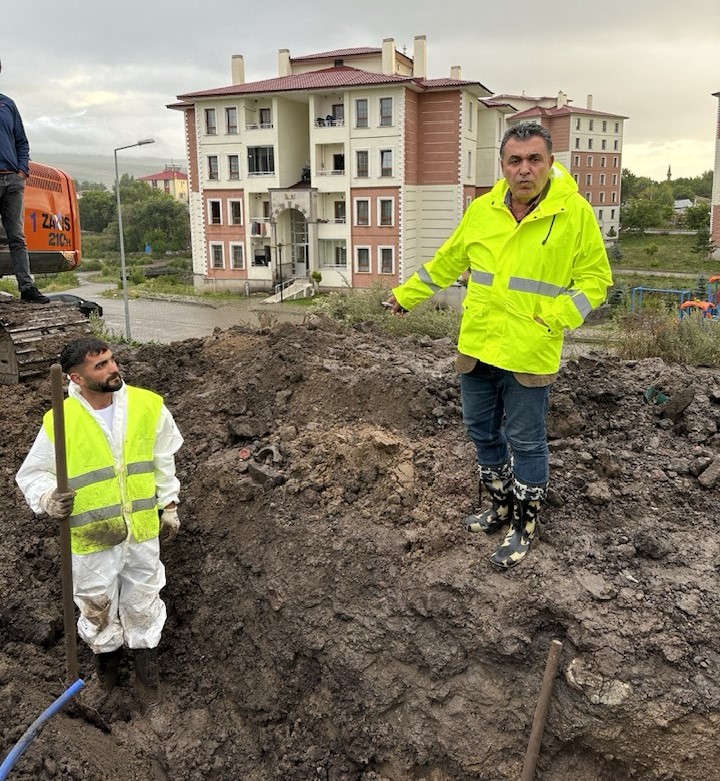 BAŞKAN DEMİR’DEN 2 MAHALLE’DEKİ SU KESİNTİSİNE DAİR AÇIKLAMA