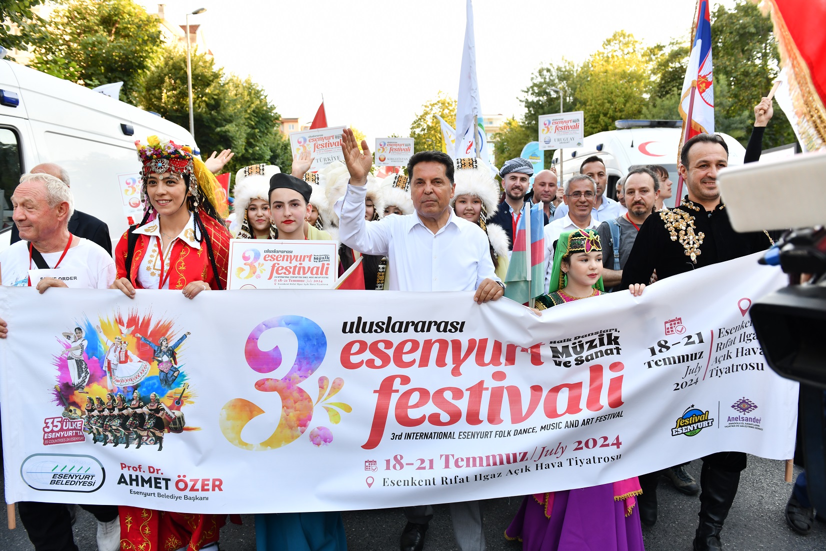 3. Uluslararası Esenyurt Halk Dansları Müzik ve Sanat Festivali’nden tüm dünyaya barış ve kardeşlik mesajı