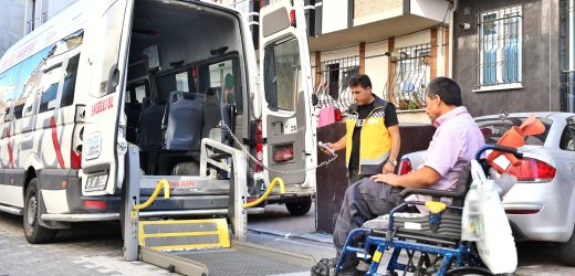 Esenyurt Belediyesinden Ücretsiz “Hasta Nakil Ambulans Hizmeti”