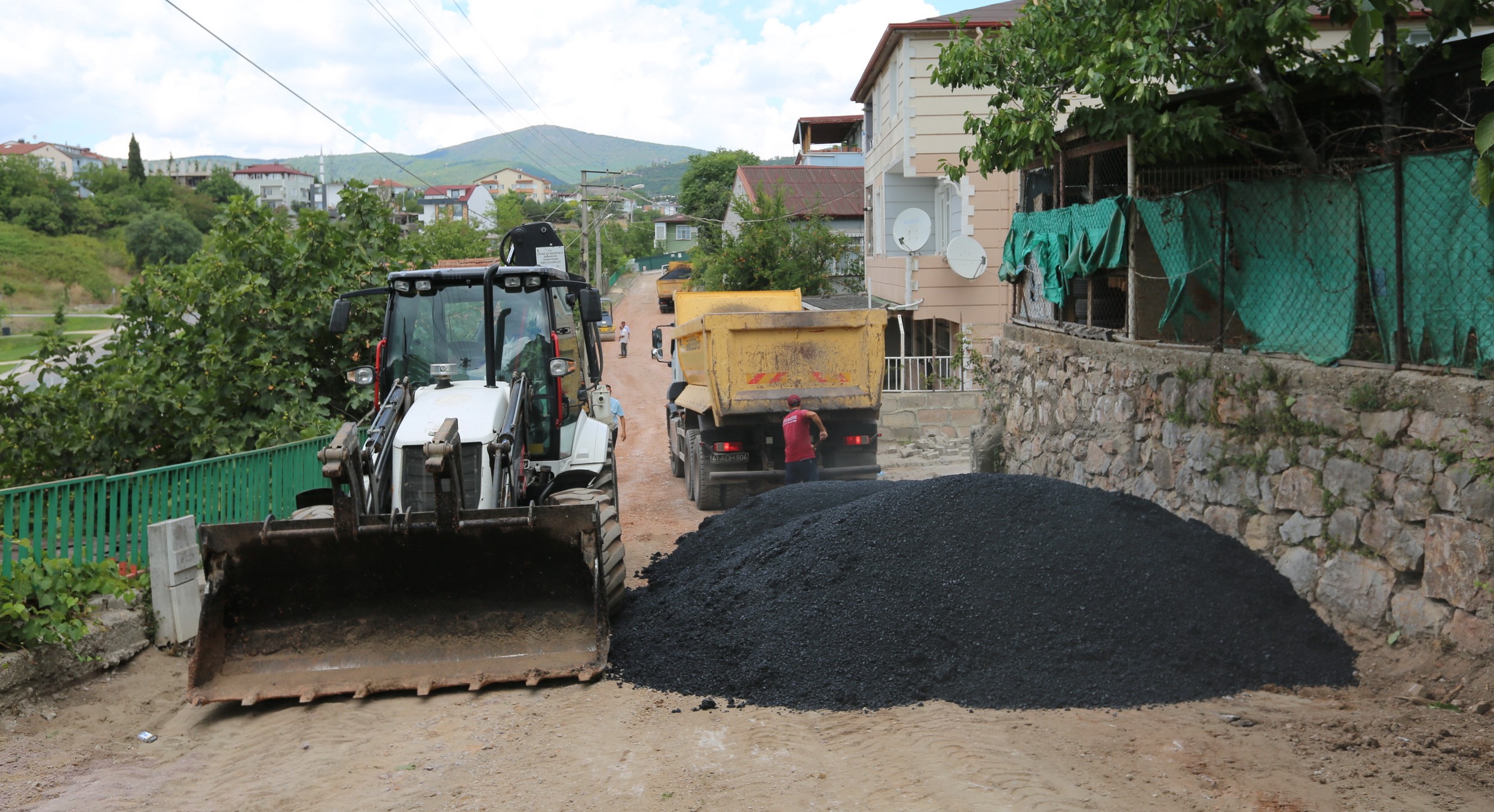 Ardahan Sokak’ta Üstyapı Yenilendi