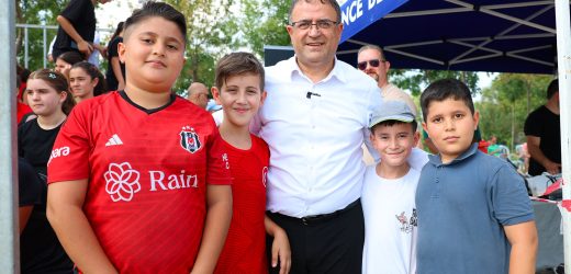 Derince’de Plaj Voleybolu Heyecanı Başladı