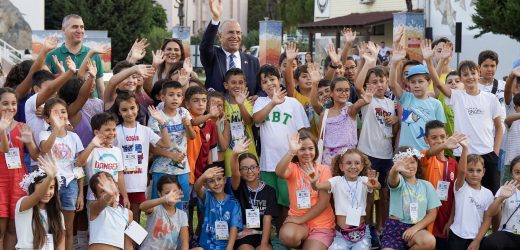 Gaziemir’in çevreci çocukları görev başında