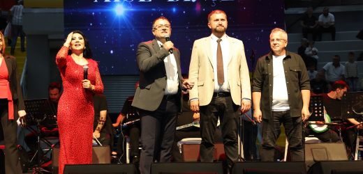 Taşköprü Festivali’nde Muhteşem Konser Akşamı