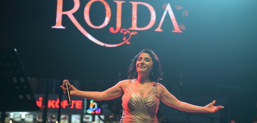 Kardeş Kültürler Festivali’nde Rojda rüzgârı…  Esenyurt kardeşlik için birlikte söyledi