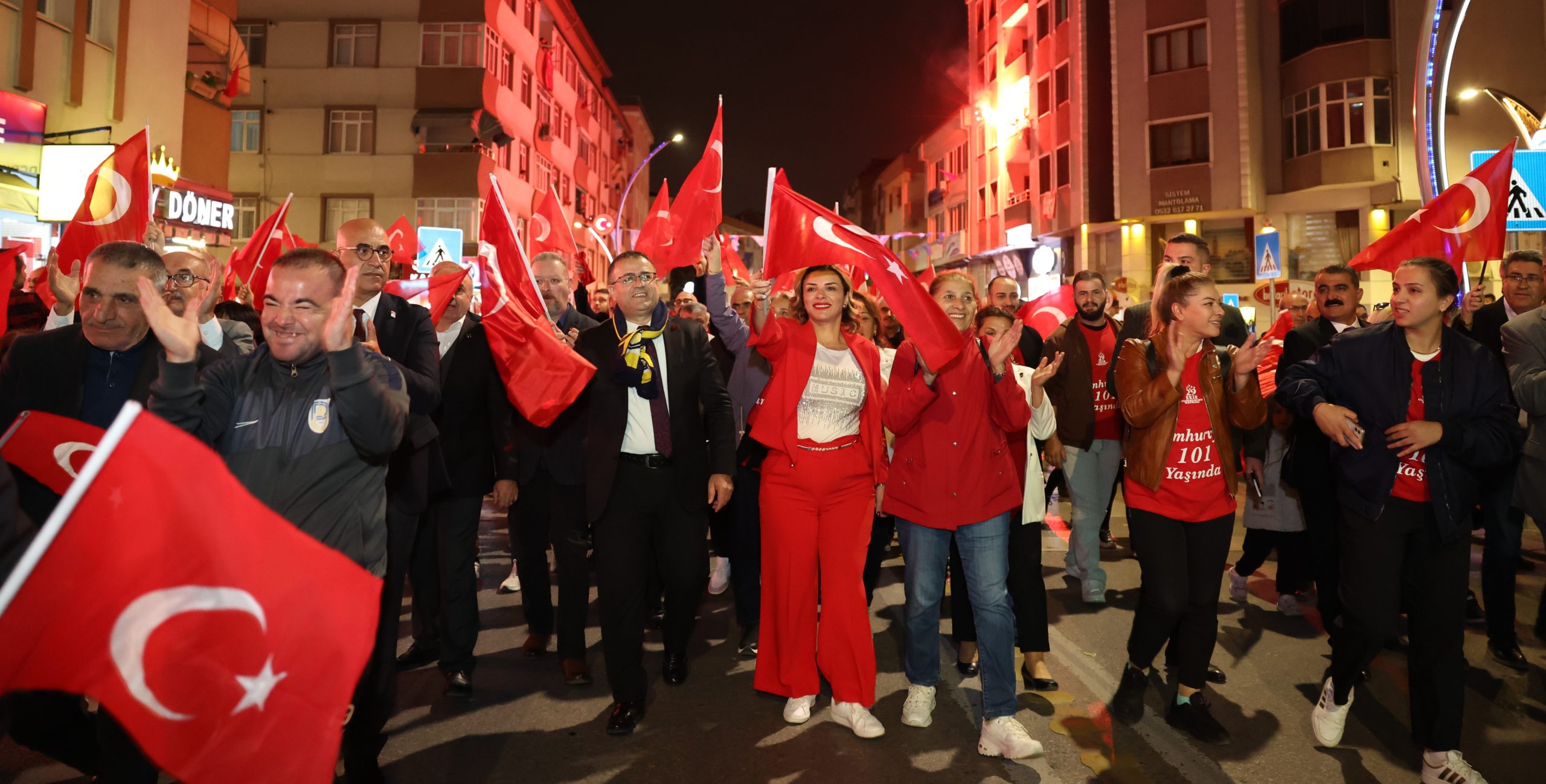 Derince’de Cumhuriyet Coşkusu