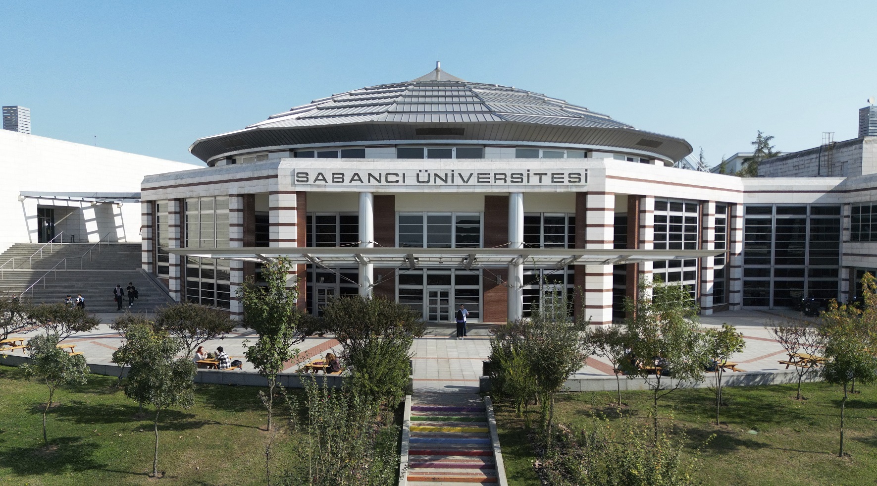 Sabancı Üniversitesi Bir Kez Daha Dünyanın En İyi Üniversiteleri Arasında