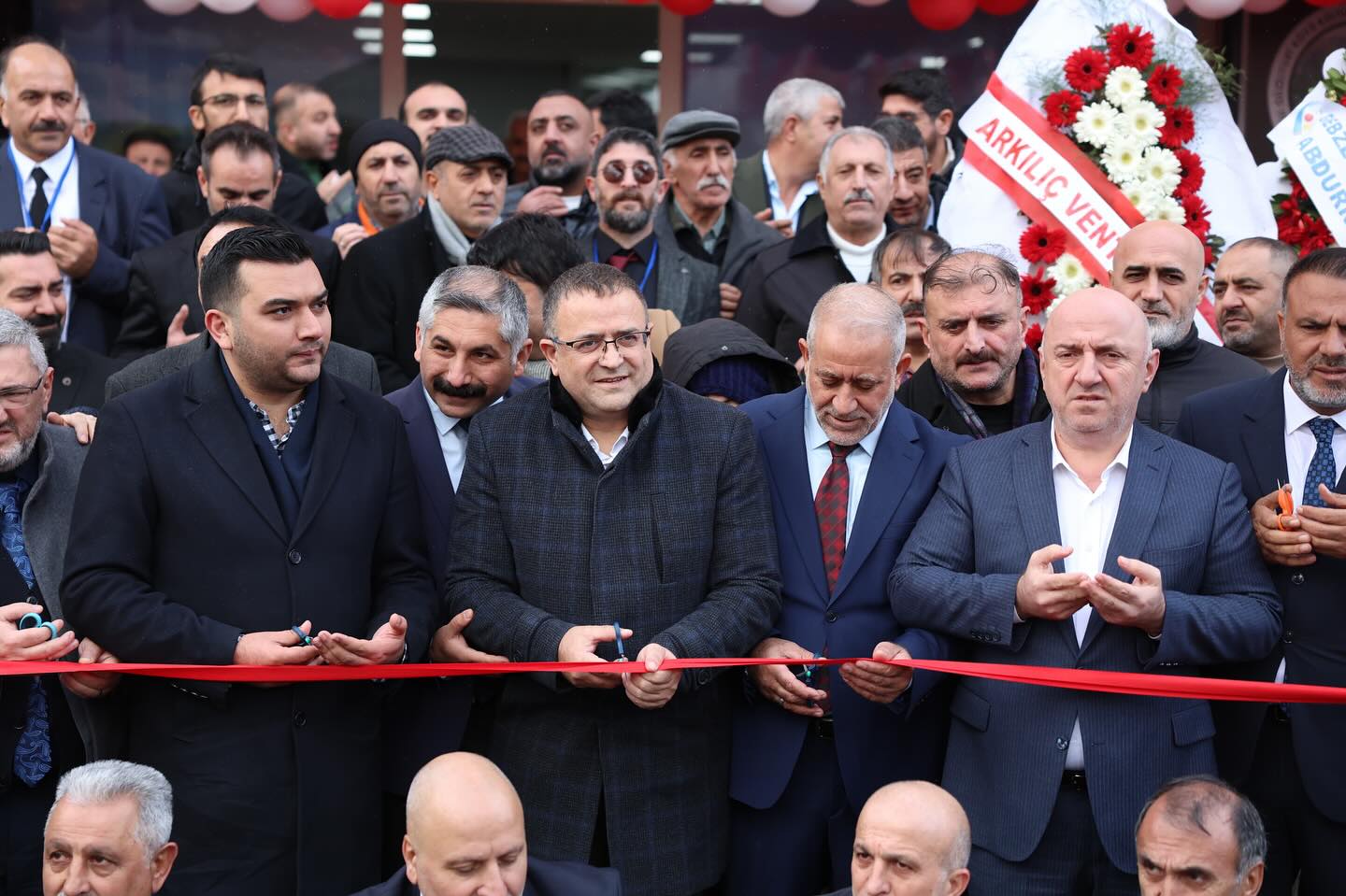 Başkan Gökçe, Derneklerin Yanında Olmaya Devam Ediyor