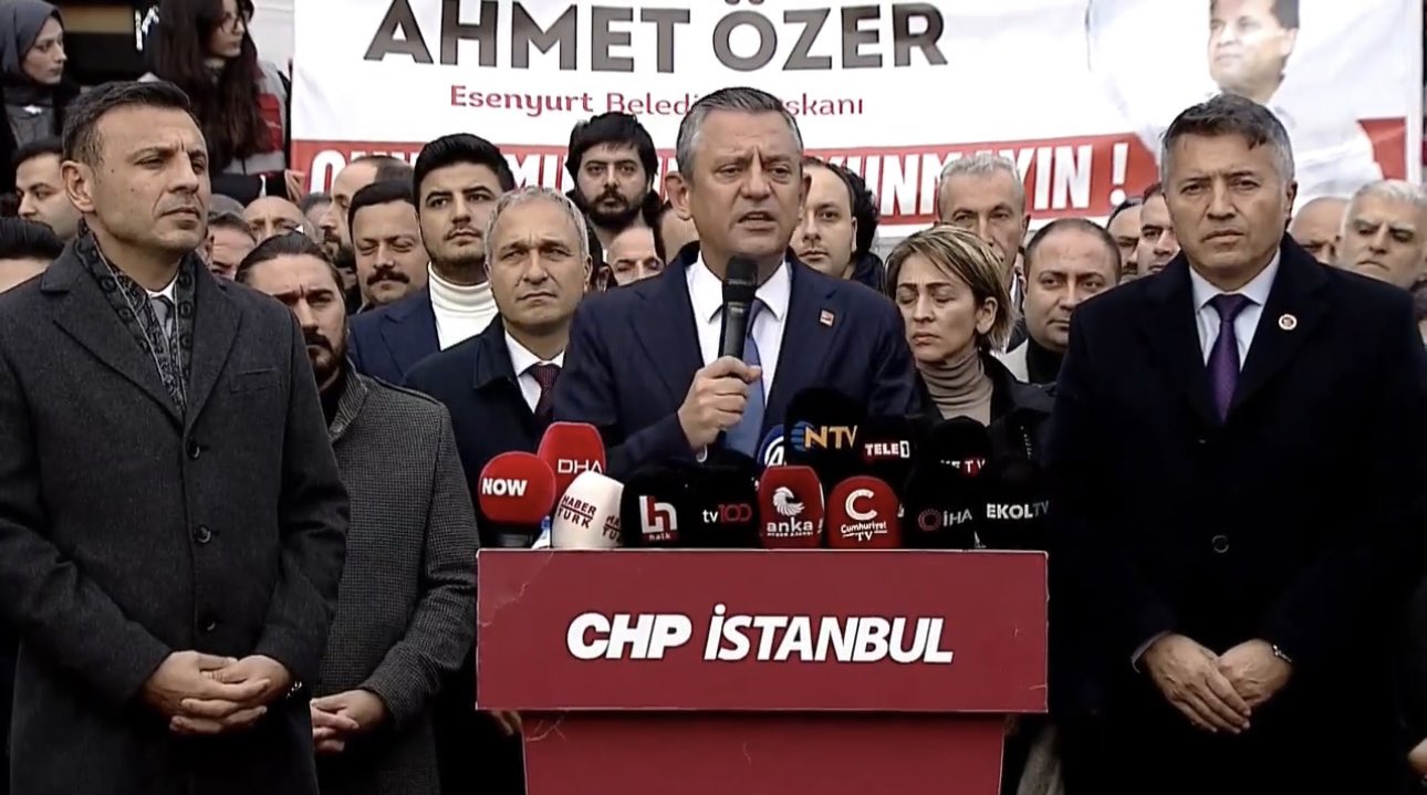 CHP Myk Esenyurt’ta Toplandı…