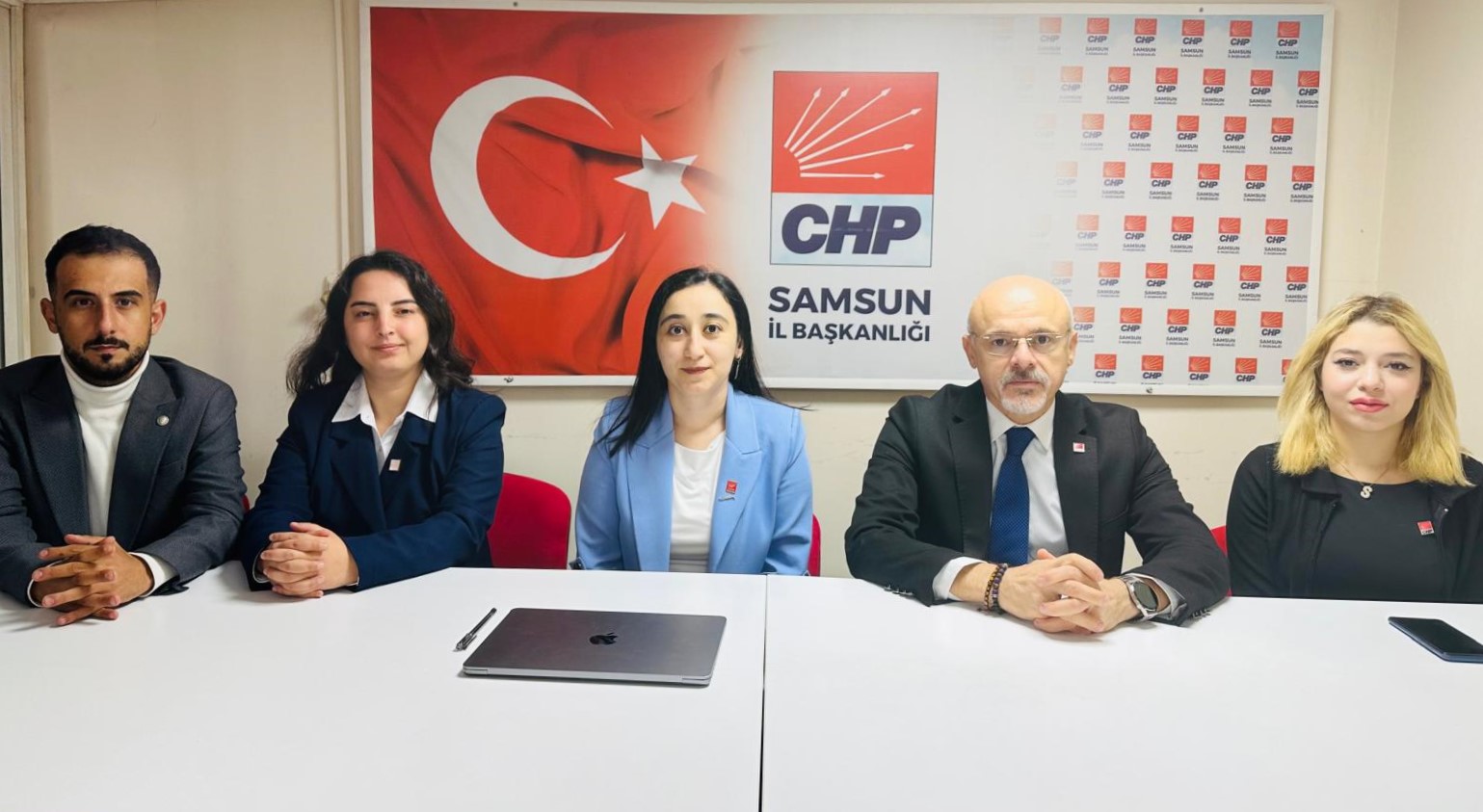 AKP’NİN İTHAMLARINA CHP GENÇLİK KOLLARI’NDAN CEVAP: DEMOKRASİ VE CUMHURİYET YOLU, BİZİM YOLUMUZ!