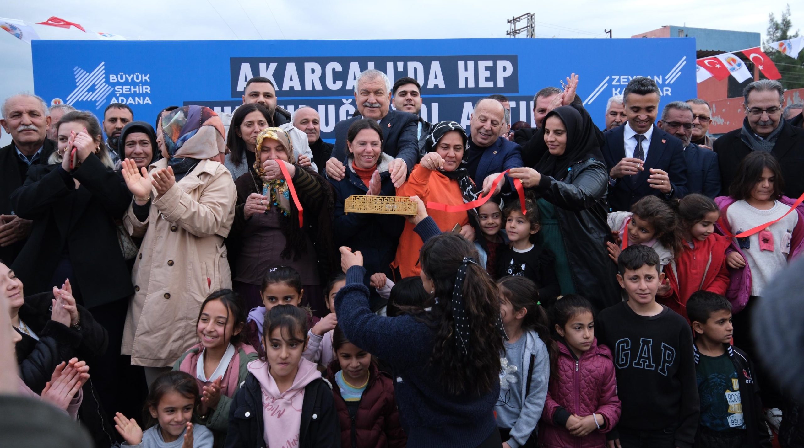 Başkan Zeydan Karalar; “Halkımızın ihtiyaç ve eksikleri için çalışmaya bütün gücümüzle devam edeceğiz.”