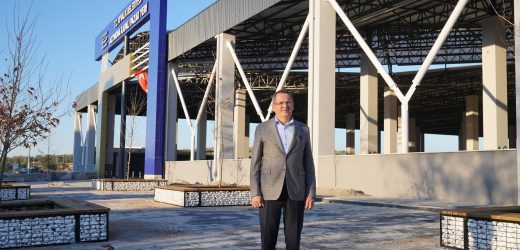 Altınova Kapalı Pazaryeri’ne son dokunuşlar…