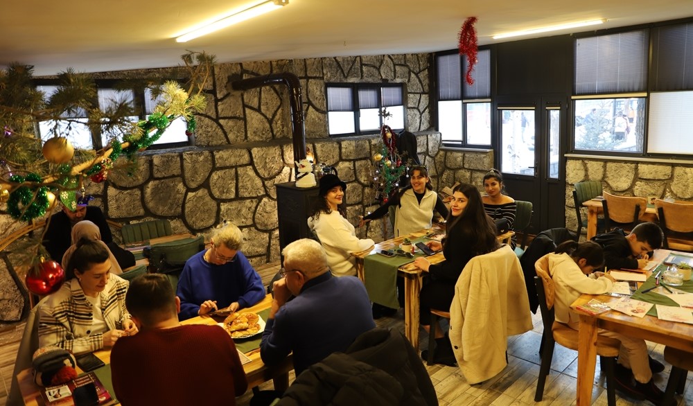 ‘ARDAHAN SANAT KAFE’YE VATANDAŞLARDAN YOĞUN İLGİ