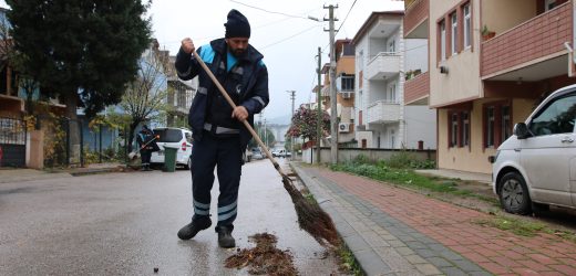 Derince’de Temizlik Çalışmaları Aralıksız Sürüyor