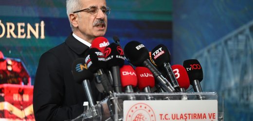 BAKAN URALOĞLU, TURİSTİK DOĞU EKSPRESİ’Nİ İLK SEFERİNE UĞURLADI