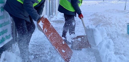 BELEDİYE EKİPLERİ KAR TEMİZLİĞİNE BAŞLADI