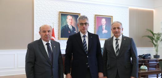 MİLLETVEKİLLERİ METE VE OTGÖZ: SAĞLIK BAKANIMIZLA YATIRIMLARI ELE ALDIK