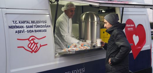 Kartal Belediyesi’nden Soğuk Kış Günlerinde Vatandaşlara Sıcak Destek