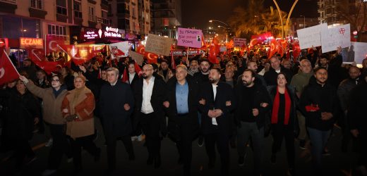 Atakum’da demokrasi nöbeti devam ediyor Halk ‘İmamoğlu’ dedi