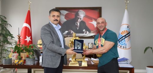 Dikili Belediyesi’nin Gururu Yılmaz Acar Başarıdan Başarıya Koşmaya Devam Ediyor