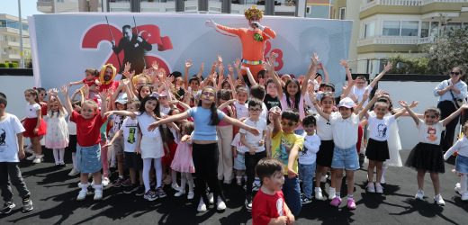 Aliağa’da 23 Nisan Çocuk Bayramı Coşkuyla Kutlandı