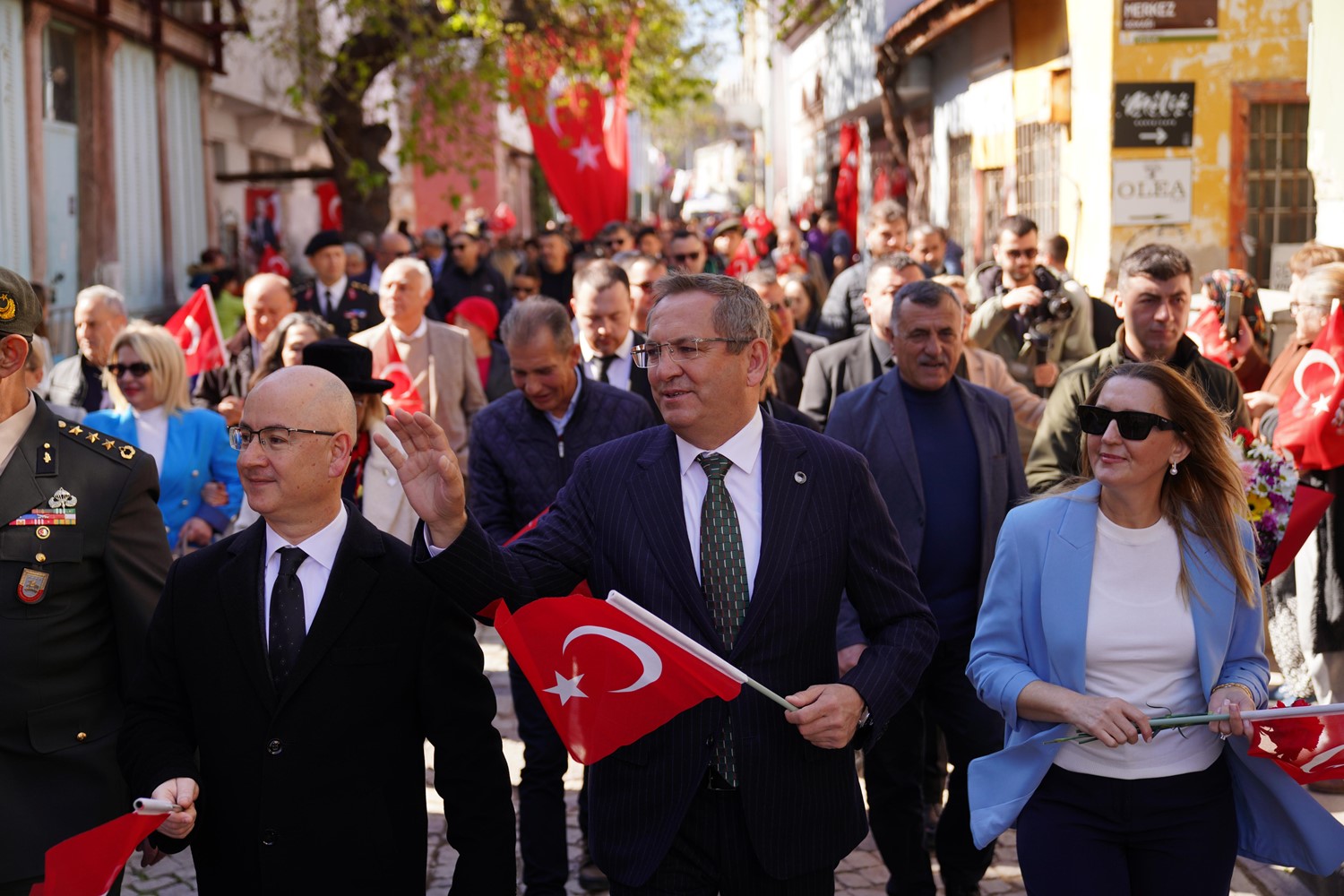 ATATÜRK’ÜN AYVALIK’A GELİŞİNİN 91’İNCİ YIL DÖNÜMÜ KUTLANDI