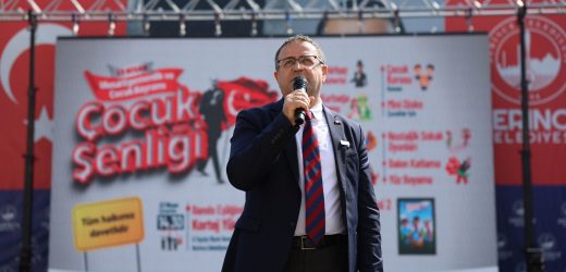 23 Nisan Sevinci Derince’yi Sardı