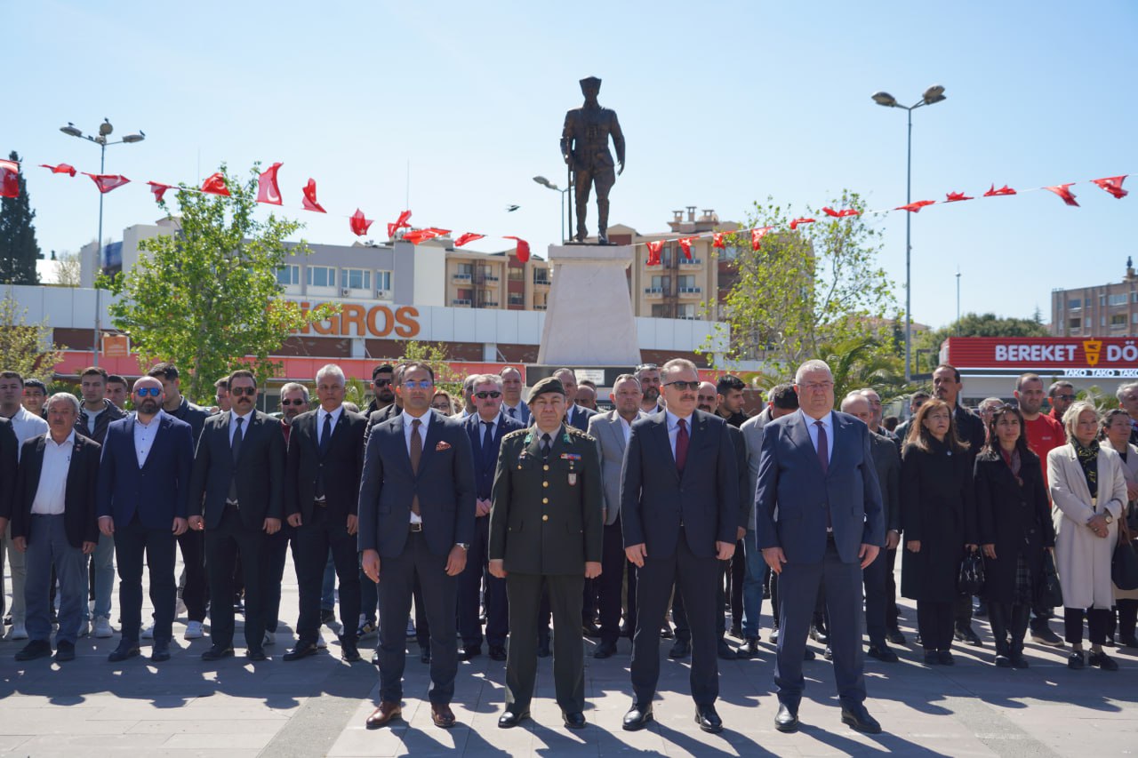 ULU ÖNDER ATATÜRK’ÜN EDREMİT’E GELİŞİNİN 91. YILI COŞKUYLA KUTLANDI