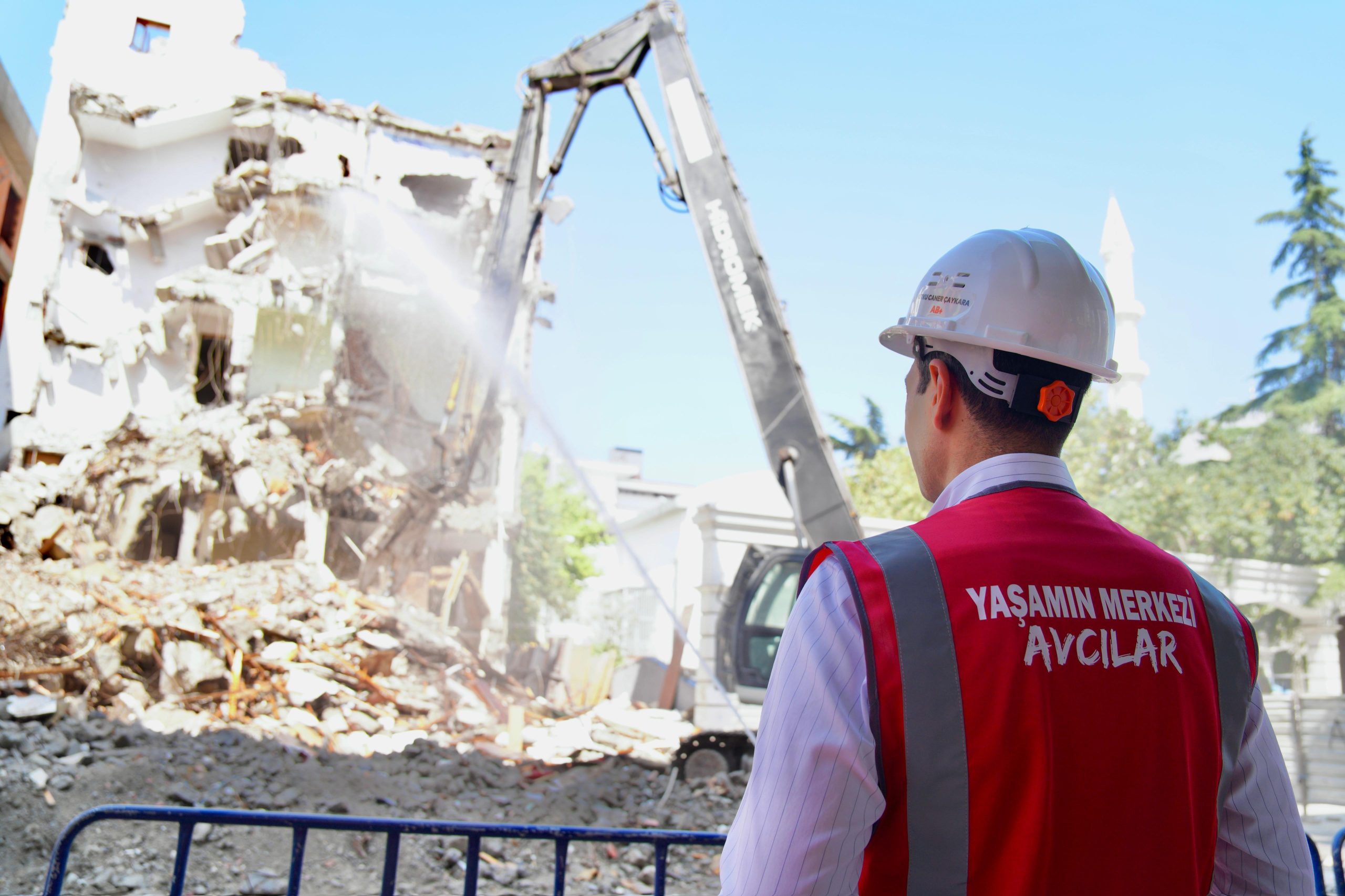 AVCILAR’DA TARİHİ ADIM: ÇATILAR ARTIK BAĞIMSIZ KONUT OLABİLECEK