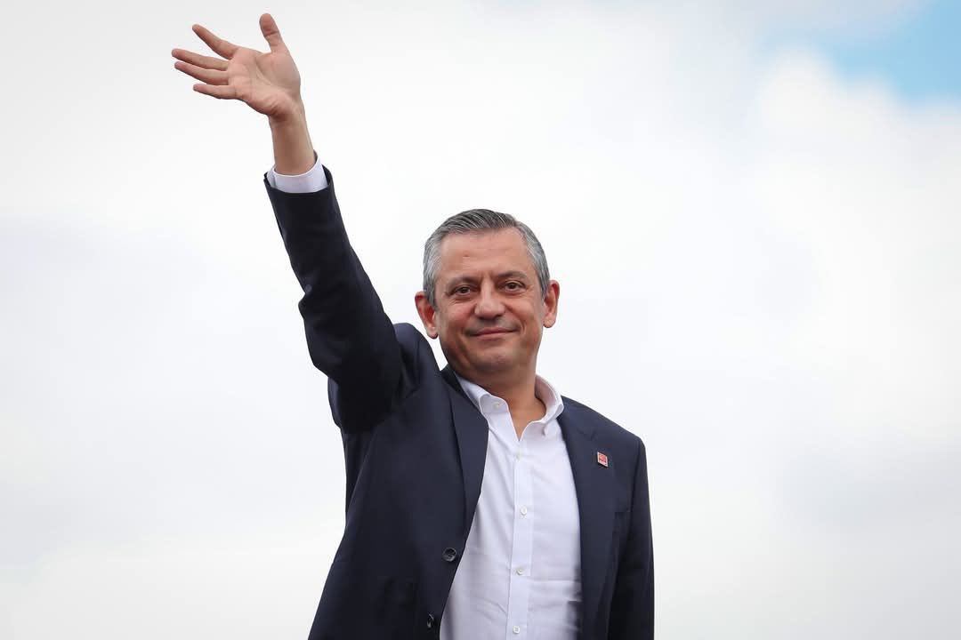 Konya, Özgür Özel’i Coşkuyla Karşıladı