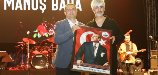 Derince’de 19 Mayıs Coşkusu Manuş Baba Konseriyle Başladı