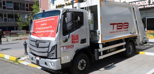 BELEDİYE TEMİZLİK FİLOSUNA YENİ BİR ÇÖP KAMYONU DAHA KATILDI