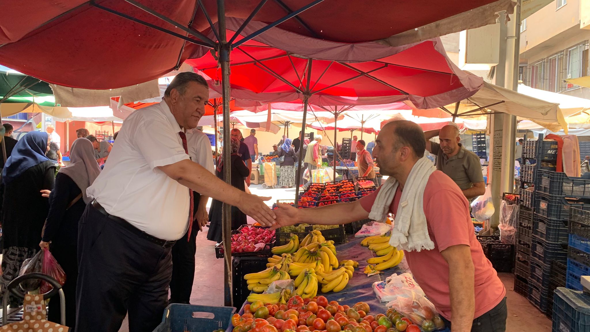 Gürer: “Alım gücü düştü, kilosu 100 TL’nin altında meyve yok”