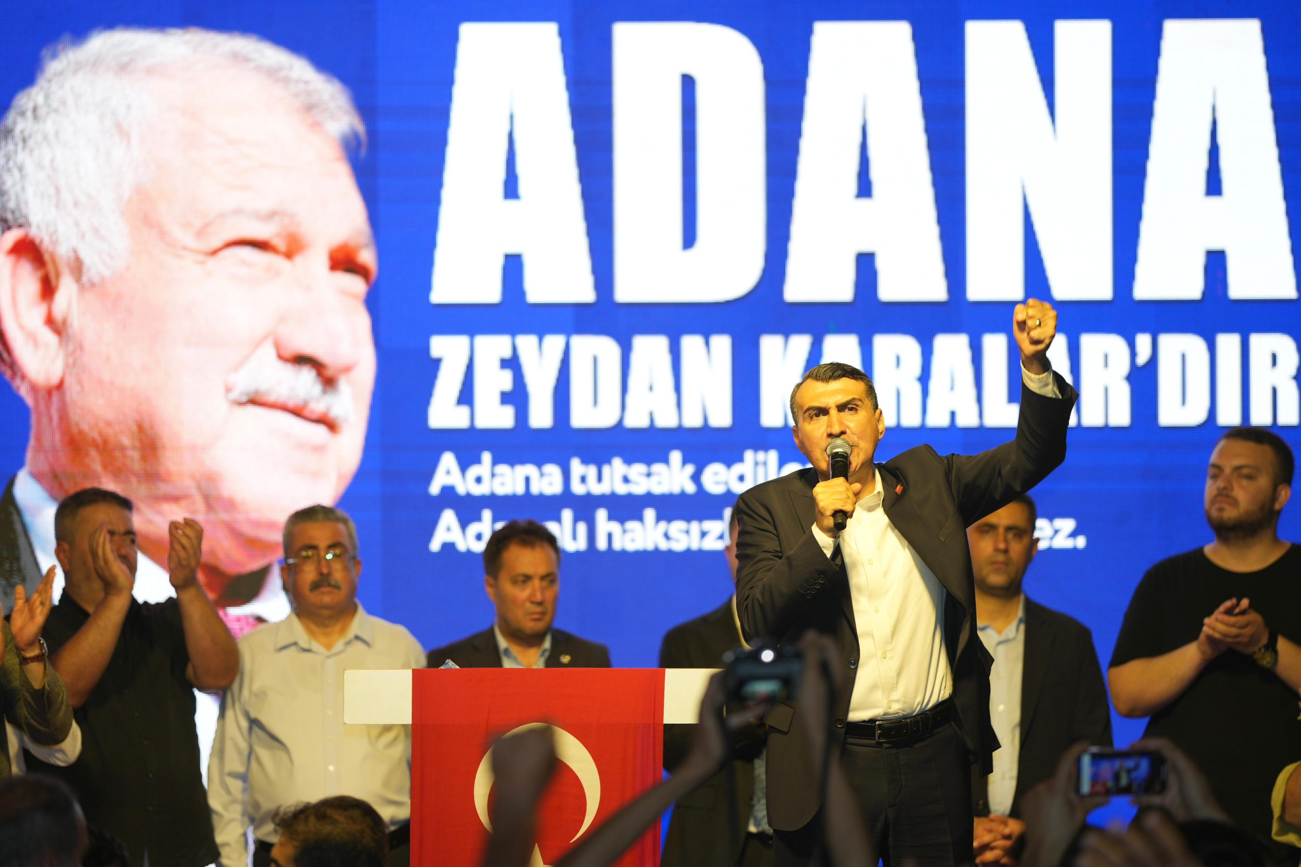 Başkan Tanburoğlu: “Zeydan Başkan’ın anlı aktır, başı diktir”