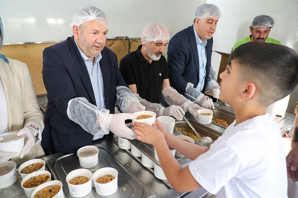 Gaziosmanpaşa’da Aşure Bereketi