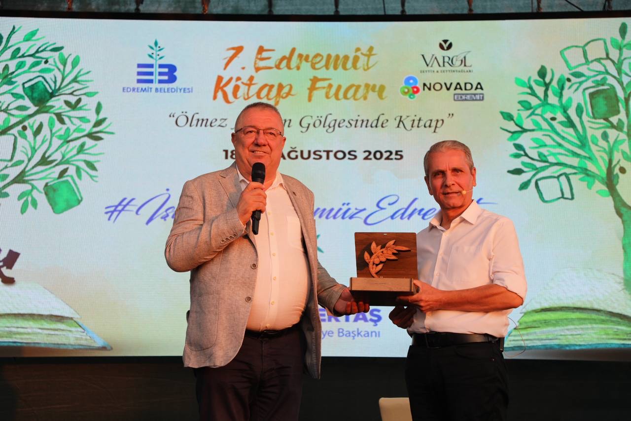 Edremit Kitap Fuarı’nda 6. Gün: Edebiyat, Sanat ve Gazeteciliğin Büyük Buluşması