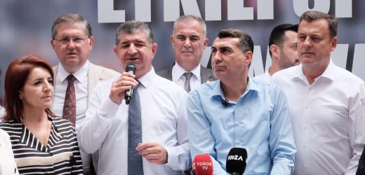 HP PM ÜYELERİ VE MİLLETVEKİLLERİNDEN OLUŞAN HEYET ADANA’DA, İLK DURAK ADALET NÖBETİ ÇADIRI