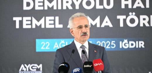 KARS-IĞDIR-ARALIK-DİLUCU DEMİRYOLU HATTI’NIN TEMELİ ATILDI