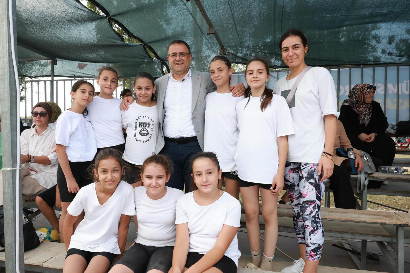 Harikalar Sahili’nde Voleybol Şöleni