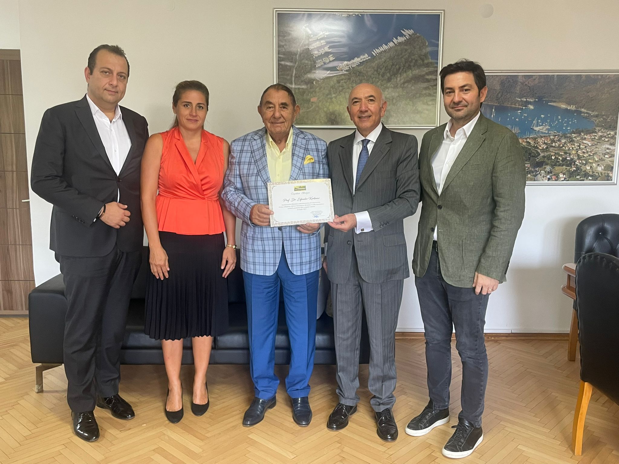 K.A.I VAKFI YÖNETİM KURULU ONURSAL BAŞKANLARA TEŞEKKÜR ZİYARETİNDE