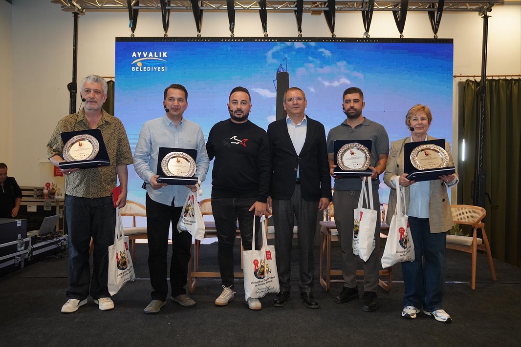 Başkan Mesut Ergin: “Hasadın Coşkusunu, Emeğin Gururunu Ayvalık’ın Her Köşesinde Hissediyoruz”