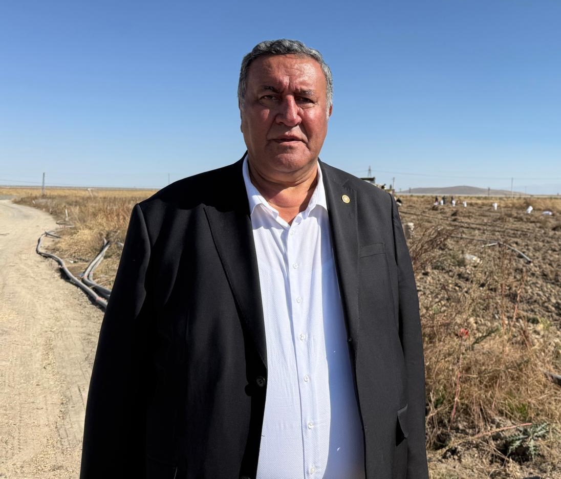 Üretici Şaban Akkoyun isyan etti: “Çalışa çalışa battık, bu toprakta battık”