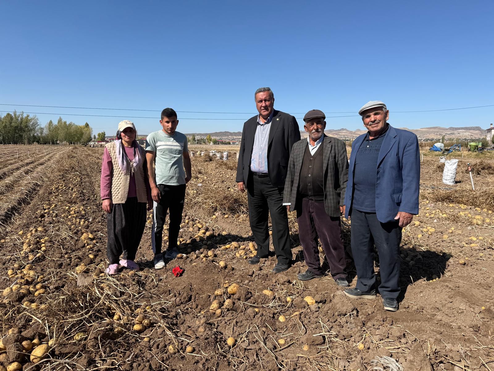 CHP Niğde Milletvekili Ömer Fethi Gürer: “Patates çiftçisi üretimden soğuyor”