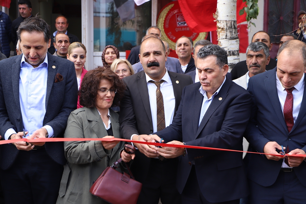 BAŞKAN DEMİR, CHP ÇILDIR YENİ İLÇE BAŞKANLIĞI BİNASININ AÇILIŞINA KATILDI