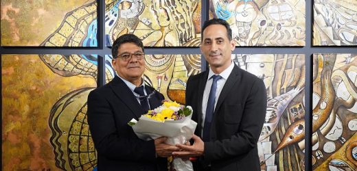 “SU AKAR YATAĞINI BULUR” SANATSEVERLERLE BULUŞTU