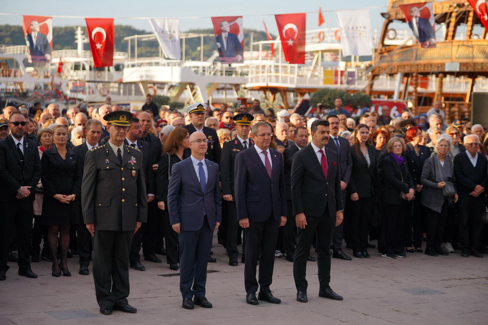 Ayvalık Belediye Başkanı Mesut Ergin: “Gazi Mustafa Kemal Atatürk’ü rahmet, saygı ve özlemle anıyoruz.