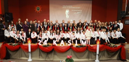 Derince’de Öğretmenler Günü Coşkusu